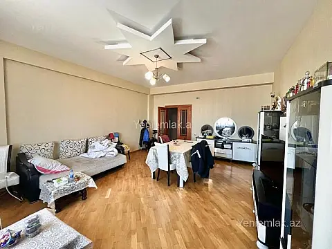 Satılır 3 otaqlı yeni tikili 130 m²