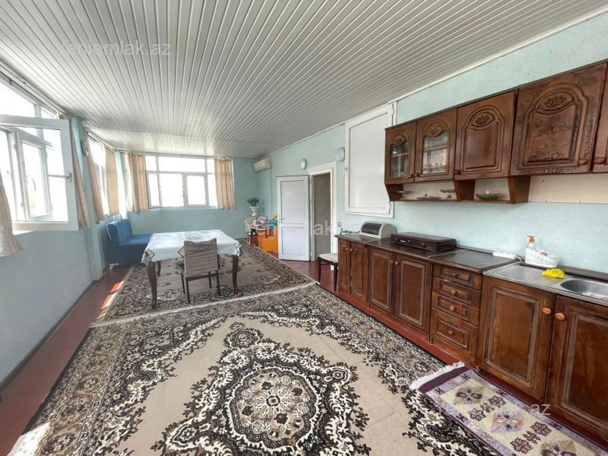 Satılır 5 otaqlı həyət evi 165 m²