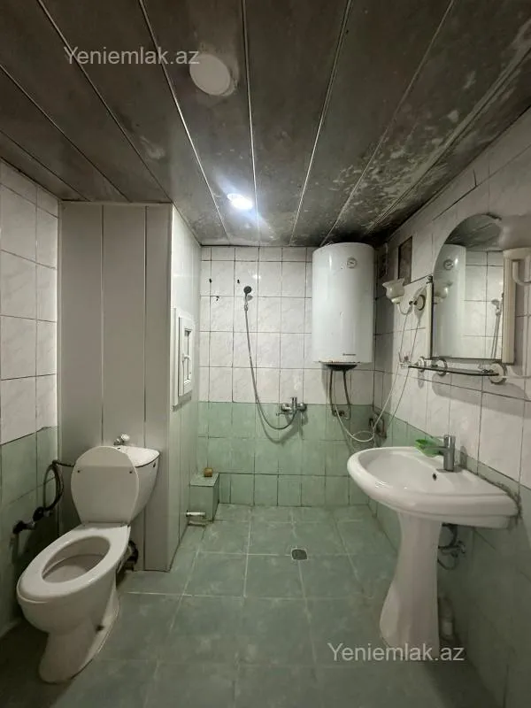 Satılır 3 otaqlı köhnə tikili 80 m²