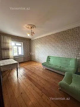 Satılır 3 otaqlı köhnə tikili 80 m²