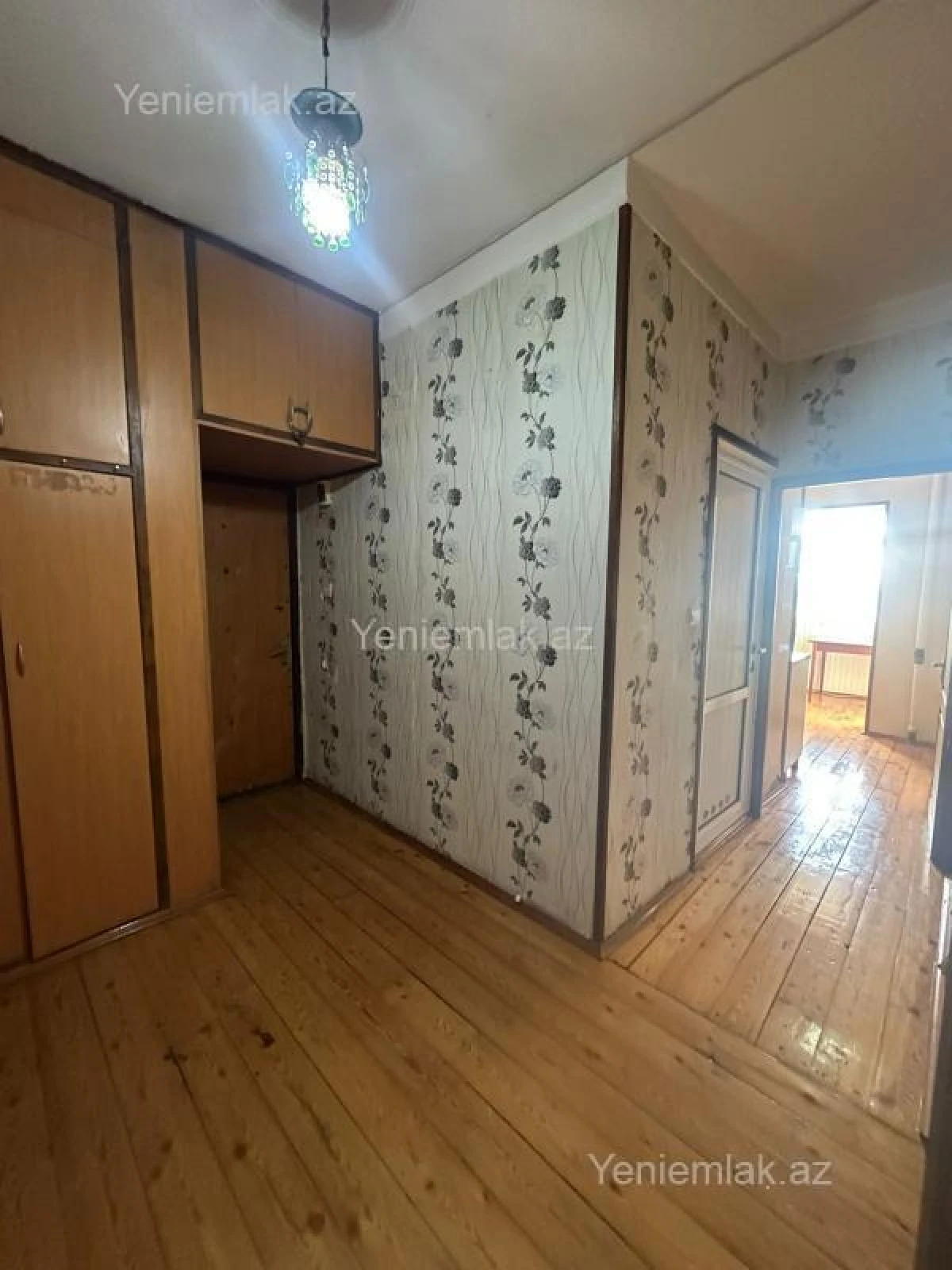 Satılır 3 otaqlı köhnə tikili 80 m²