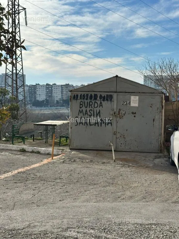 Satılır 3 otaqlı köhnə tikili 80 m²