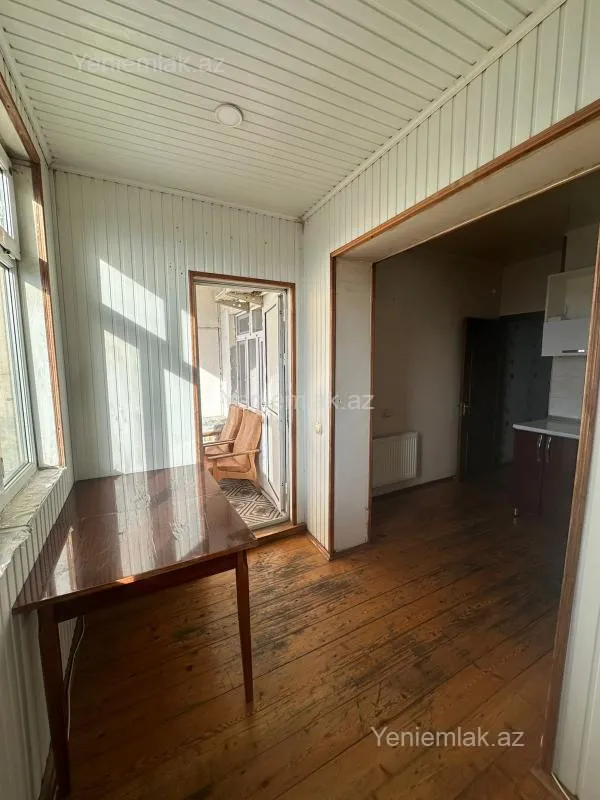 Satılır 3 otaqlı köhnə tikili 80 m²