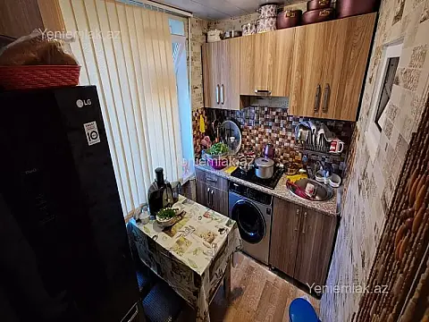Satılır 2 otaqlı köhnə tikili 45 m²