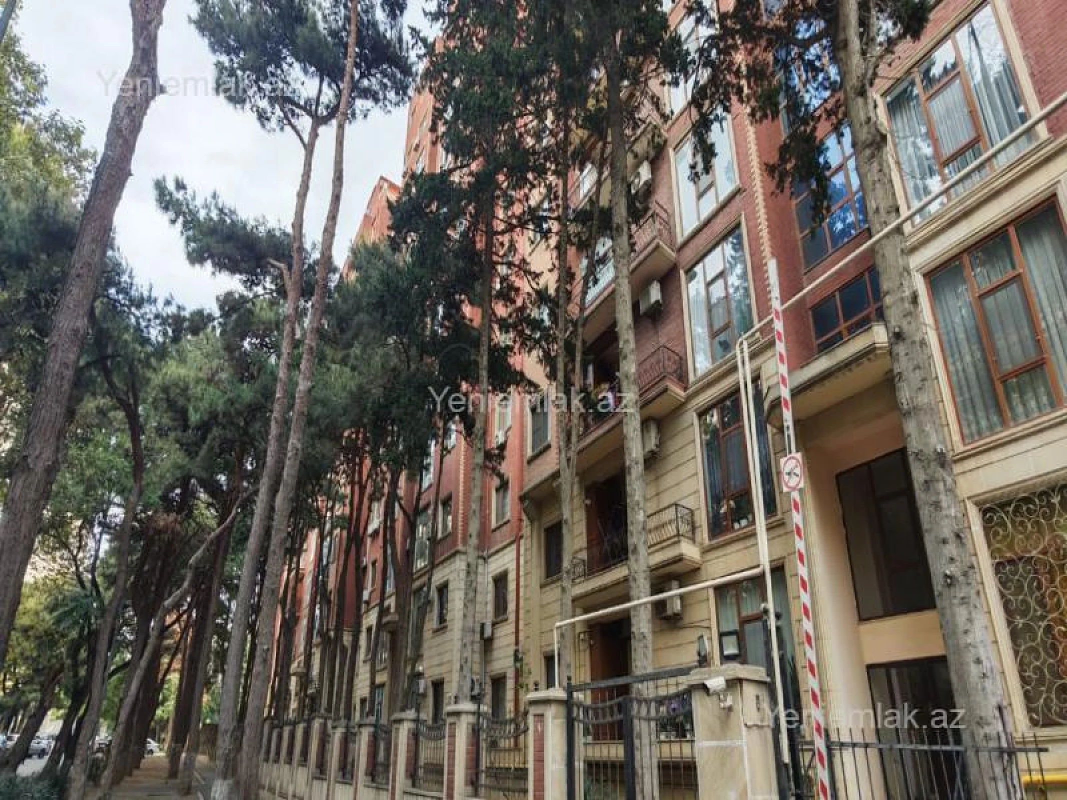 Satılır 4 otaqlı yeni tikili 186 m²