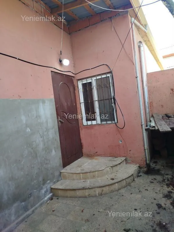 Satılır 2 otaqlı həyət evi 69 m²
