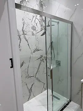 Satılır 3 otaqlı yeni tikili 80 m²