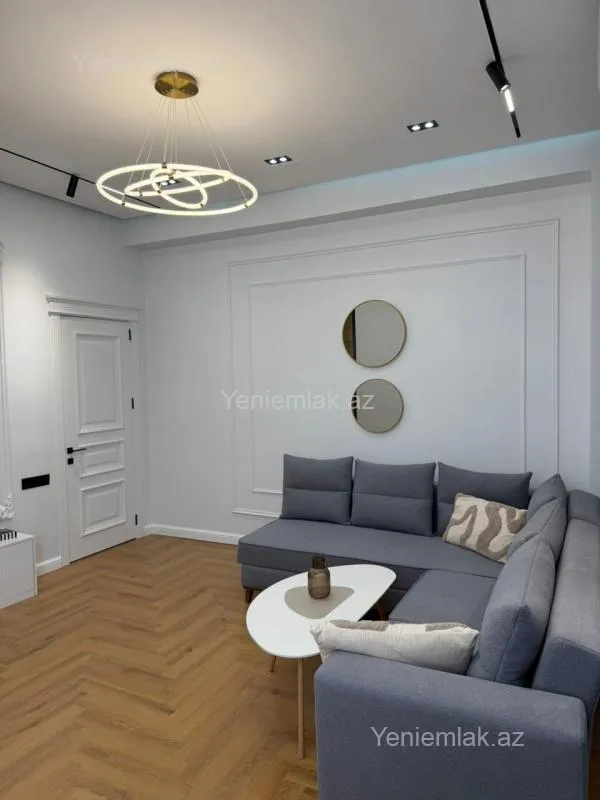 Satılır 3 otaqlı yeni tikili 80 m²