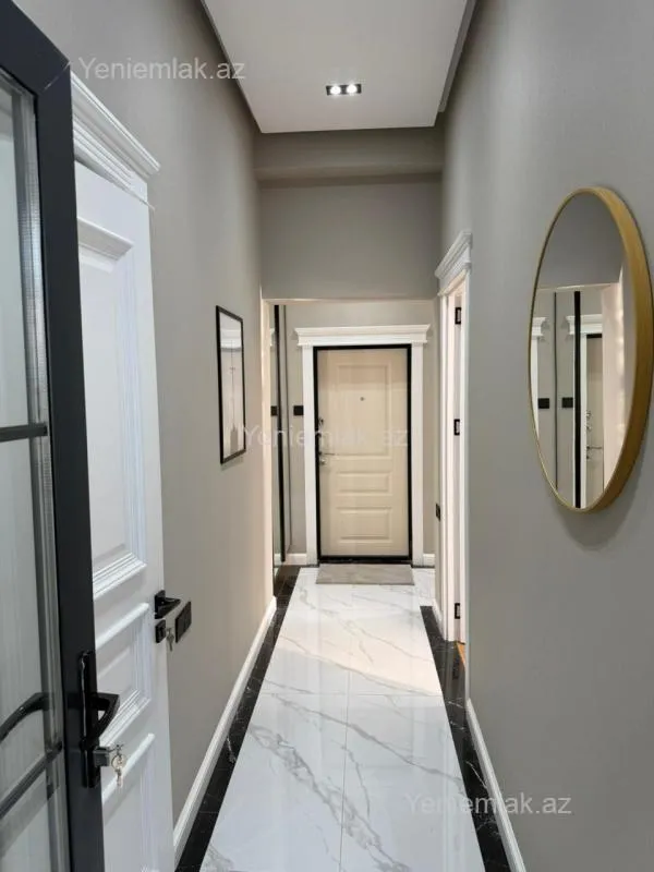 Satılır 3 otaqlı yeni tikili 80 m²