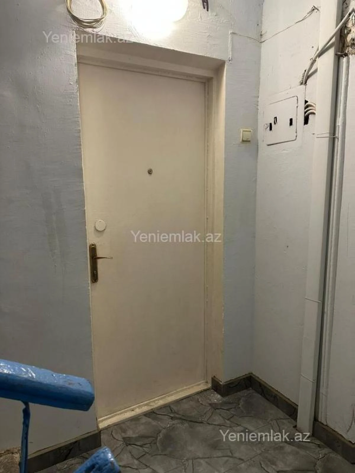 Satılır 2 otaqlı köhnə tikili 50 m²