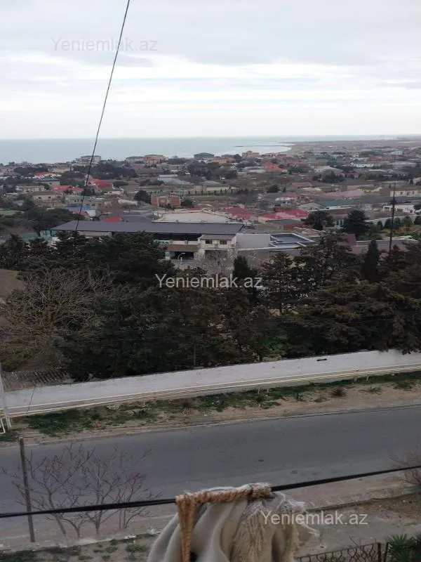 Satılır 3 otaqlı köhnə tikili 85 m²