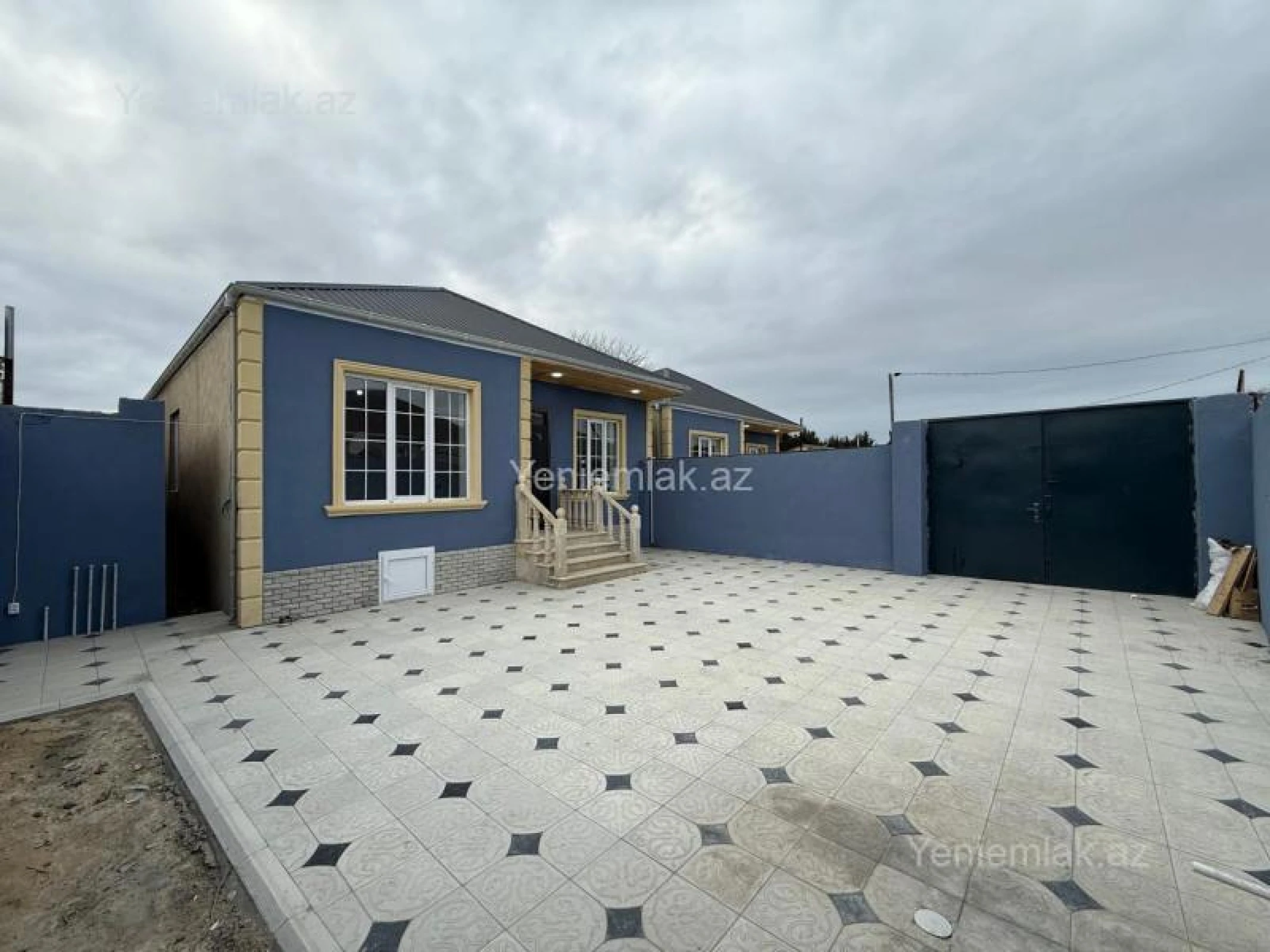 Satılır 3 otaqlı həyət evi 100 m²