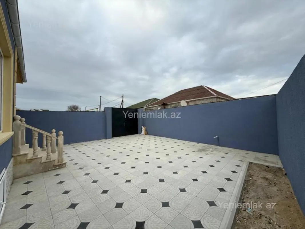 Satılır 3 otaqlı həyət evi 100 m²