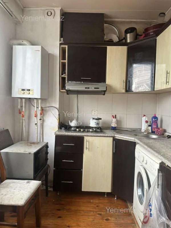 Satılır 2 otaqlı köhnə tikili 66 m²