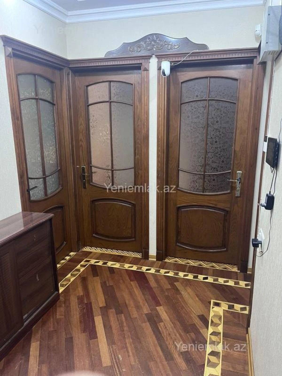 Satılır 4 otaqlı köhnə tikili 120 m²