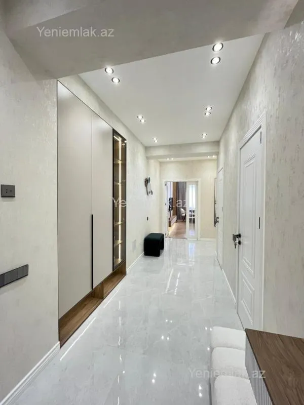 Satılır 3 otaqlı yeni tikili 114 m²