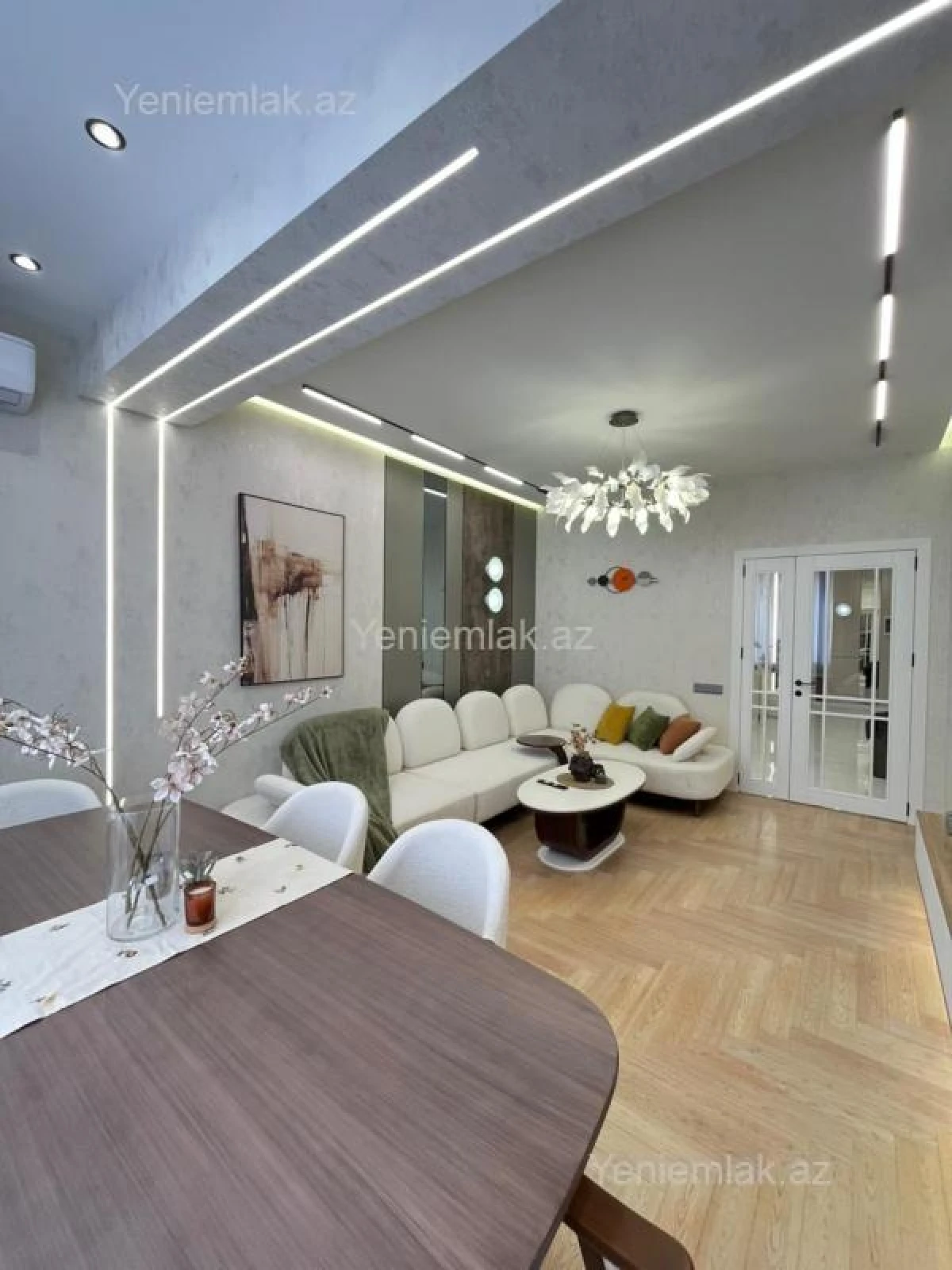 Satılır 3 otaqlı yeni tikili 114 m²