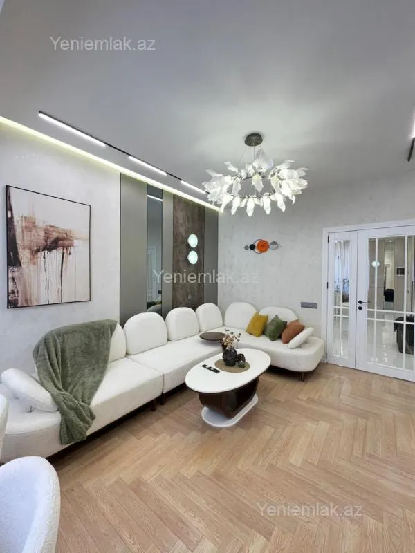 Satılır 3 otaqlı yeni tikili 114 m²