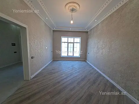 Satılır 5 otaqlı həyət evi 180 m²