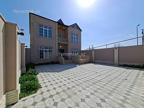 Satılır 5 otaqlı həyət evi 180 m²