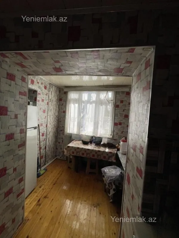Satılır 3 otaqlı köhnə tikili 60 m²