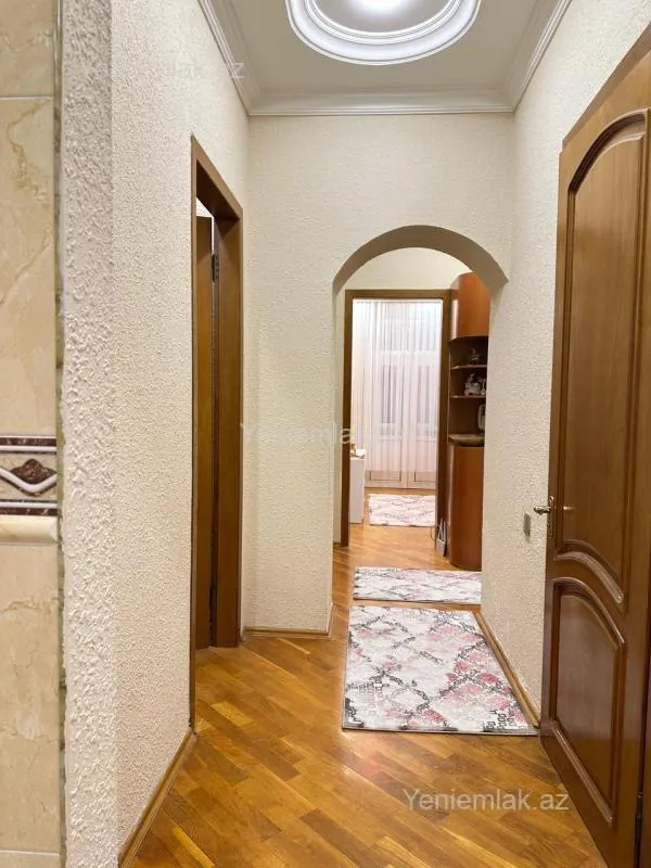 Satılır 3 otaqlı köhnə tikili 90 m²