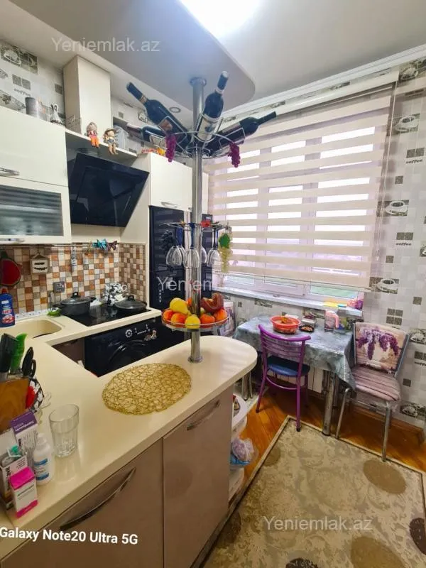 Satılır 3 otaqlı yeni tikili 65 m²