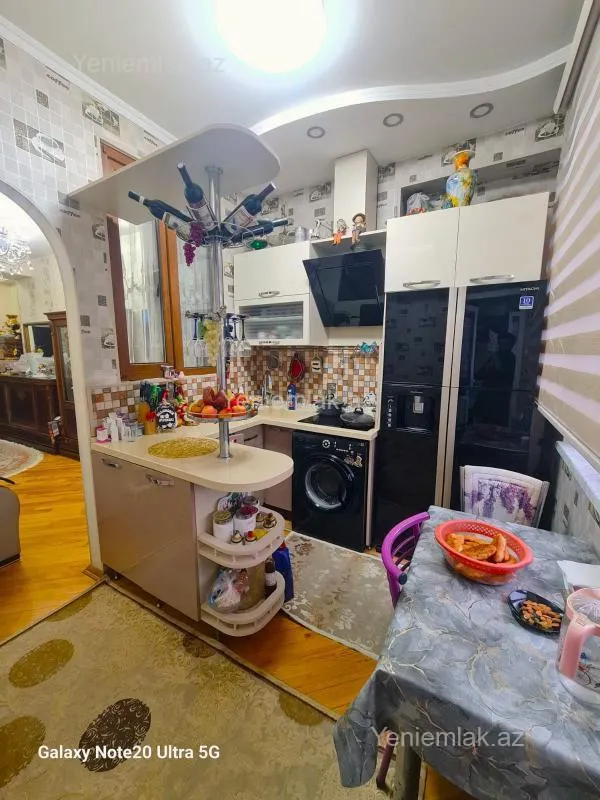 Satılır 3 otaqlı yeni tikili 65 m²