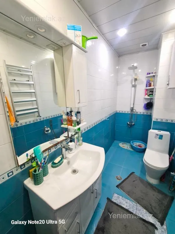 Satılır 3 otaqlı yeni tikili 65 m²