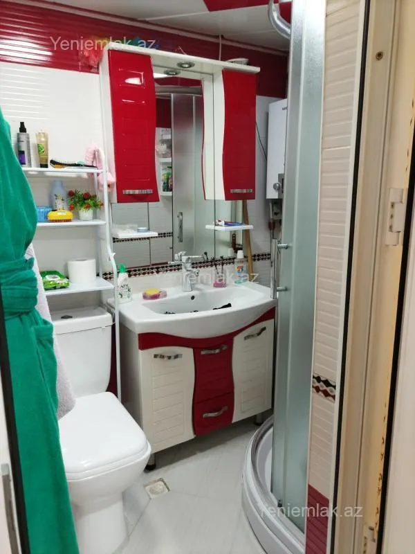Satılır 3 otaqlı köhnə tikili 60 m²