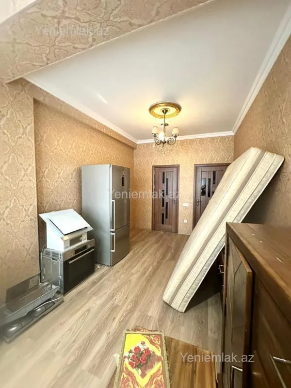 Satılır 3 otaqlı yeni tikili 115 m²