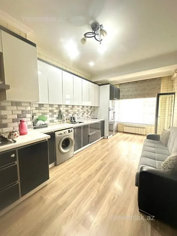 Satılır 3 otaqlı yeni tikili 115 m²