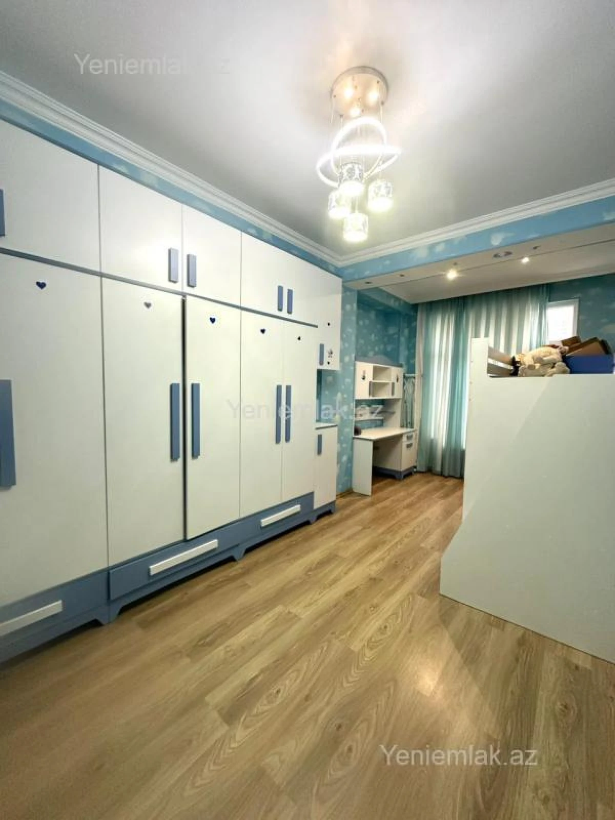 Satılır 3 otaqlı yeni tikili 115 m²