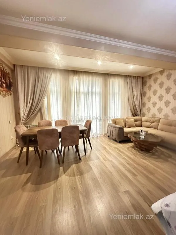 Satılır 3 otaqlı yeni tikili 115 m²