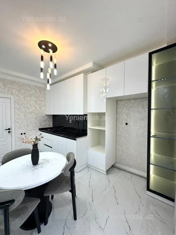 Satılır 2 otaqlı yeni tikili 85 m²