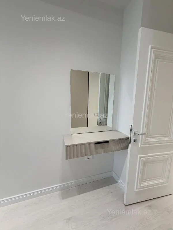 Satılır 3 otaqlı yeni tikili 86 m²