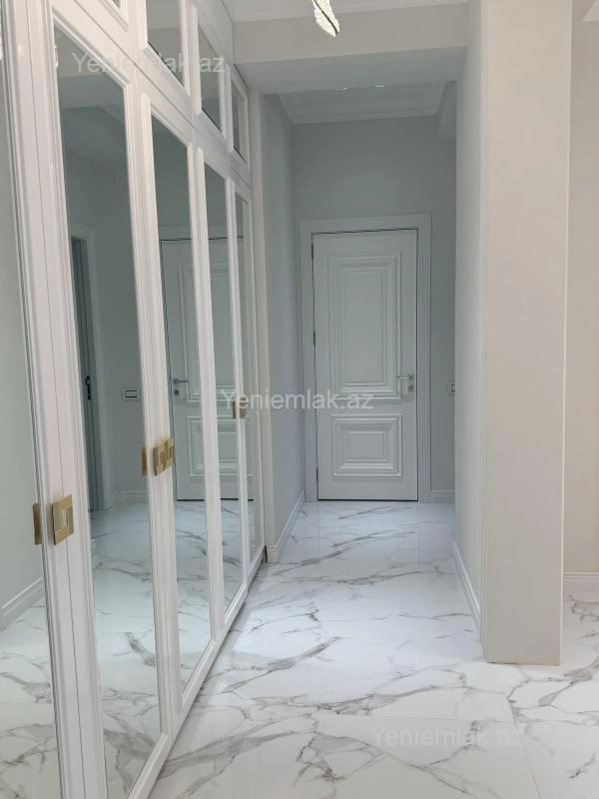 Satılır 3 otaqlı yeni tikili 86 m²