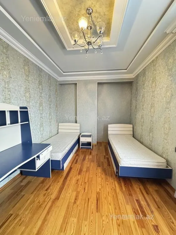 Satılır 3 otaqlı yeni tikili 82 m²