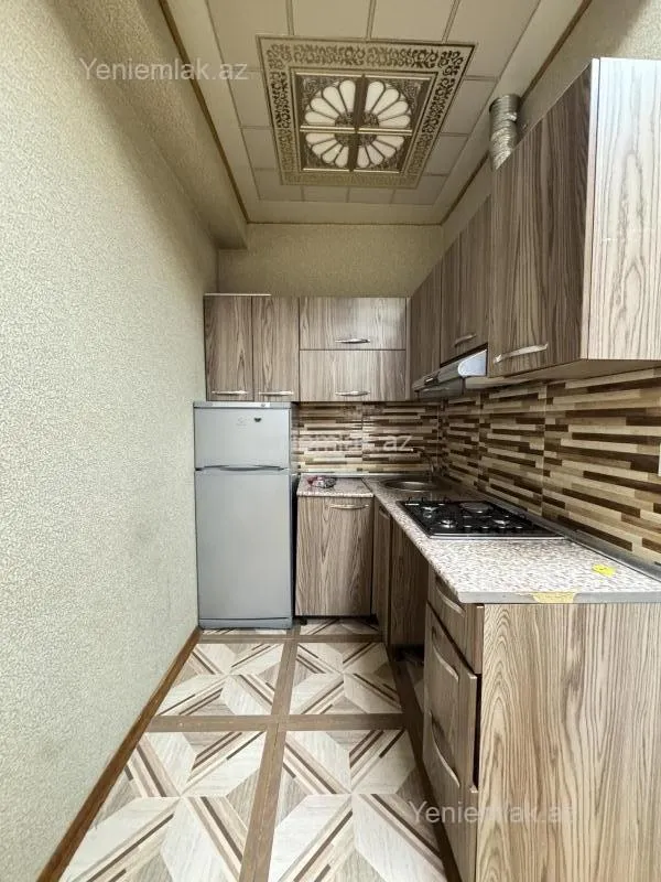 Satılır 3 otaqlı yeni tikili 82 m²