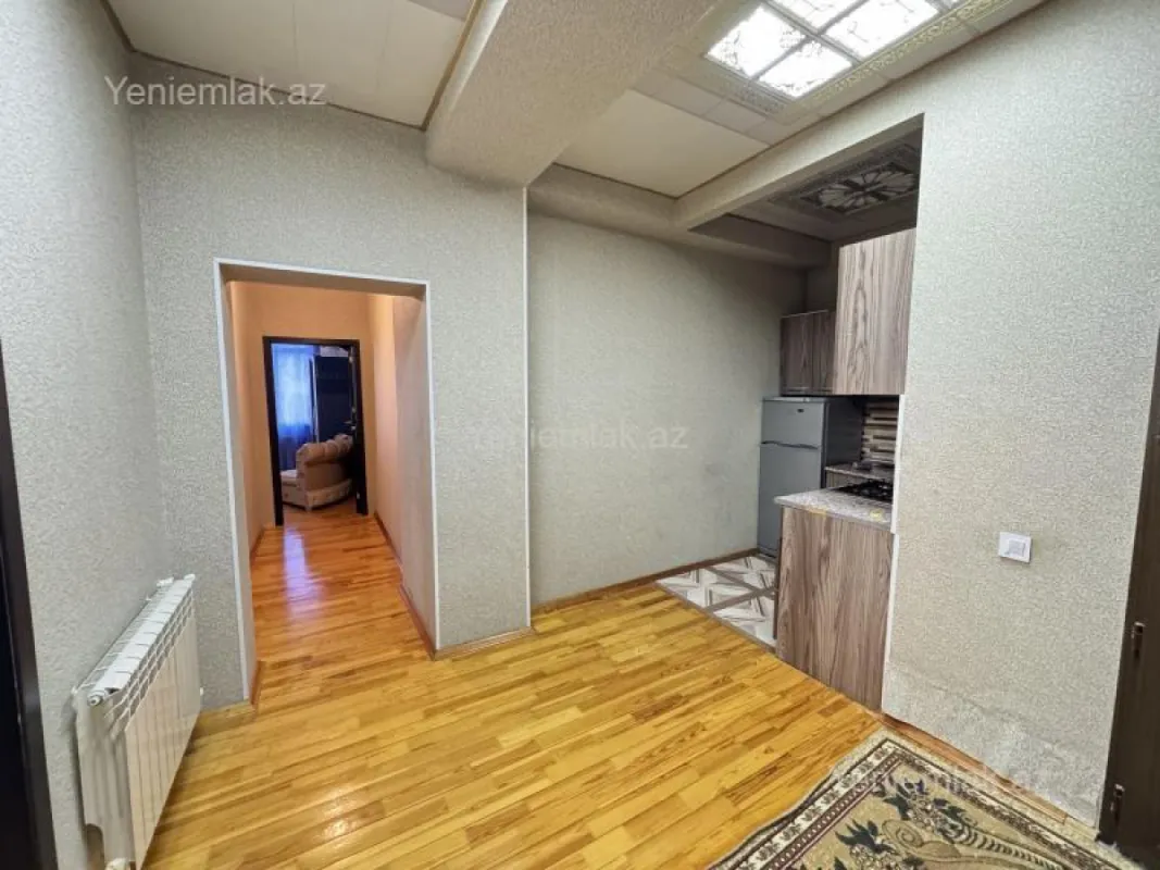 Satılır 3 otaqlı yeni tikili 82 m²