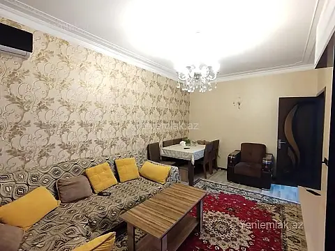 Satılır 3 otaqlı köhnə tikili 80 m²