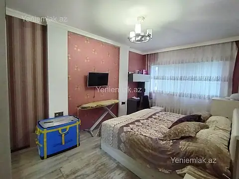Satılır 3 otaqlı köhnə tikili 80 m²