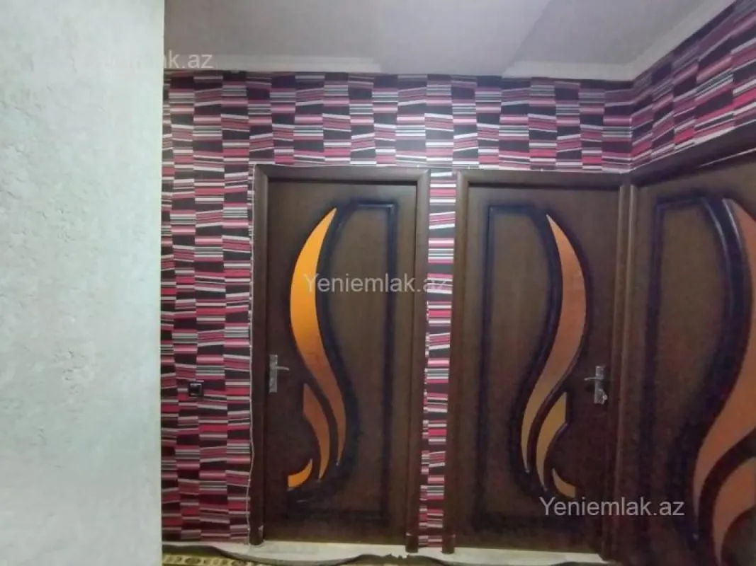 Satılır 3 otaqlı köhnə tikili 80 m²