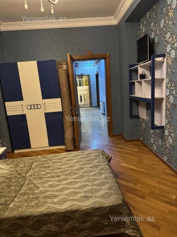 Satılır 3 otaqlı yeni tikili 125 m²