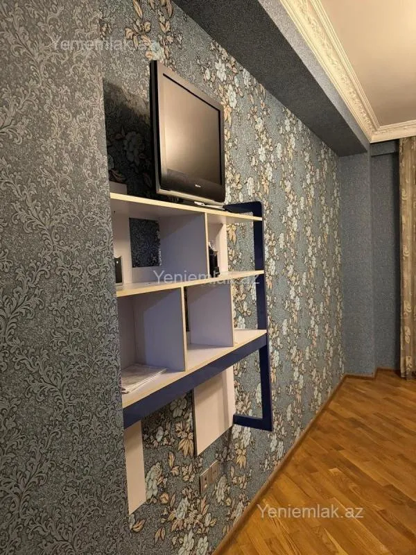 Satılır 3 otaqlı yeni tikili 125 m²