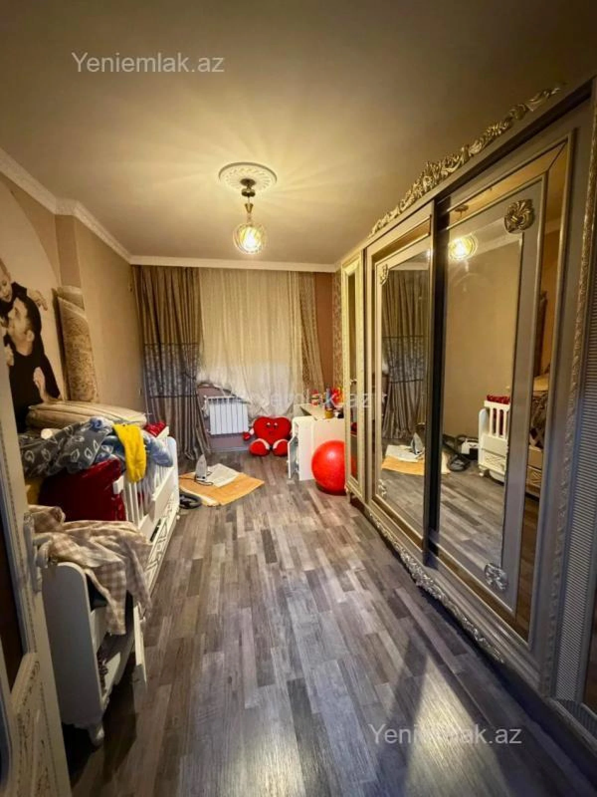 Satılır 3 otaqlı köhnə tikili 75 m²