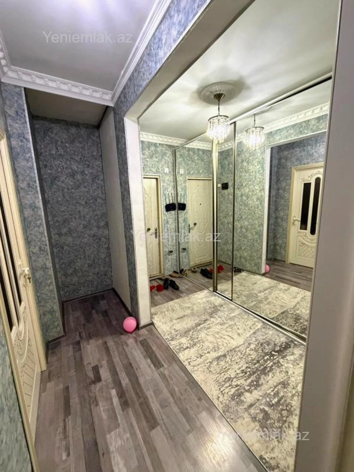 Satılır 3 otaqlı köhnə tikili 75 m²