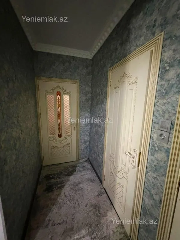 Satılır 3 otaqlı köhnə tikili 75 m²