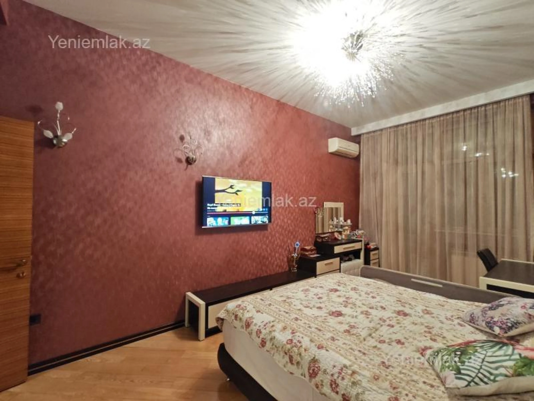 Satılır 4 otaqlı yeni tikili 200.5 m²