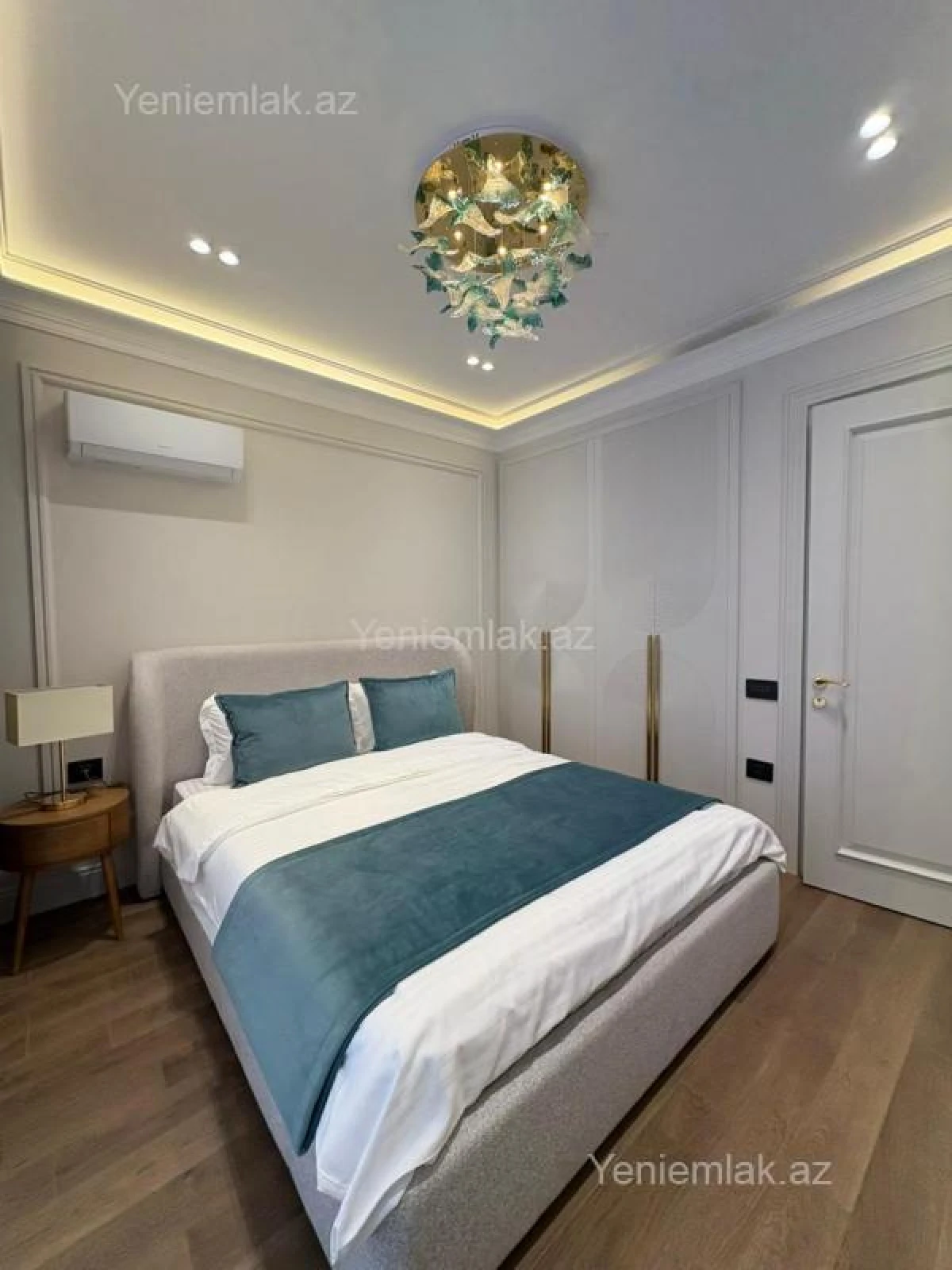 Satılır 3 otaqlı yeni tikili 122 m²